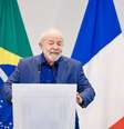 Lula fala com jornalistas em paris antes de voltar ao Brasil  Foto: Ricardo Stuckert/Divulgação / Estadão