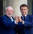 Lula e Macron discutiram o acordo entre UE e Mercosul em encontro em Paris  Foto: EPA / BBC News Brasil