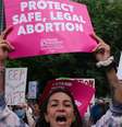 Decisão da Suprema Corte dos EUA que derrubou direito ao aborto gerou protestos no país  Foto: DW / Deutsche Welle