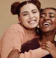 A Lua em Libra abre a temporada de paz e amor. Falando em amor, os momentos com o mozão talvez fiquem cheios de beleza, diálogos e rolês! -  Foto: Shutterstock / João Bidu