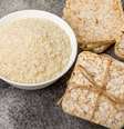 Biscoito de arroz é opção prática - Shutterstock  Foto: Sport Life