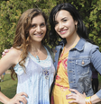 Alyson Stoner e Demi Lovato nas gravações do filme Camp Rock, grande sucesso da Disney  Foto: Reprodução