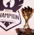 Troféu do KIC2022, o campeonato mundial de Honor of Kings.  Foto: Divulgação