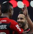 Bruno Henrique e Everton Ribeiro na partida contra o Aucas  Foto: Gilvan de Sousa Flamengo / Jogada10