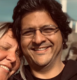 A viúva Christine Dawood fala sobre como foram os dias com o marido e filho antes da expedição para os destroços do Titanic.   Foto: Reprodução