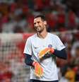 Sergio Rico pelo PSG na Liga dos Campeões   Foto: FRANCK FIFE/AFP via Getty Images / Esporte News Mundo