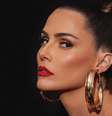 Entenda o que é a alopecia androgenética, condição que afeta Deborah Secco -  Foto: Reprodução Instagram (@dedesecco) / Saúde em Dia