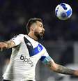 Lucas Pratto quer voltar a jogar no futebol brasileiro e pode reforçar o Vasco –  Foto: Hernan Cortez/Getty Images / Jogada10