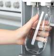 Entenda porque as pessoas se hidratam menos no frio -  Foto: Shutterstock / Alto Astral
