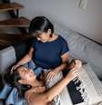 Como pais devem conversar com os filhos sobre sexo?  Foto: FG Trade
