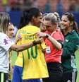 Nadine Basttos em sua despedida dos gramados, no jogo da Seleção Feminina contra Bolívia  Foto:  Lucas Figueiredo-CBF
