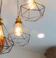 Saiba qual é a diferença entre luz branca e amarela -  Foto: Shutterstock / Alto Astral