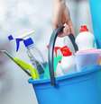 Misturar produtos de limpeza pode causar danos à saúde -  Foto: Shutterstock / Alto Astral