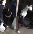 Homem estava alterado e teria agredido a equipe do hospital, além do policial  Foto: Reprodução/Redes sociais