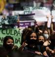 Mulheres marcham em protesto na Avenida Paulista, em São Paulo  Foto: Felipe Rau/Estadão - 08/11/2020