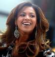 6 famosos que começaram suas carreiras cantando na igreja -  Foto: Shutterstock / Famosos e Celebridades