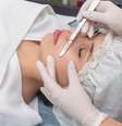 O dermaplaning pode parecer vantajoso, mas é preciso também considerar seus riscos -  Foto: Shutterstock / Alto Astral