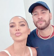Kim também posou ao lado de Neymar  Foto: Reprodução/Instagram