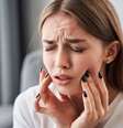Veja como tratar a sensilibilidade nos dentes no inverno -  Foto: Shutterstock / Alto Astral
