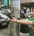 Em 29 de outubro, a deputada bolsonarista sacou uma arma durante uma discussão e correu atrás do jornalista Luan Araújo pelas ruas de São Paulo  Foto: Reprodução