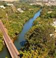 Foto aérea de Santa Cruz do Rio Pardo, com destaque ao rio Pardo, que da nome à cidade   Foto: Reprodução/Prefeitura de Santa Cruz do Rio