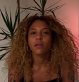 "Não achava que era racismo as violências que sofri", disse a modelo em vídeo divulgado no Instagram  Foto: Reprodução/Instagram/@rafaelafleur