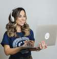 Carina Fragozo já soma mais de 1,7 milhões de inscritos no YouTube  Foto: Daniela Ranchan