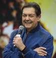 Faustão vai deixar sua aposentadoria de lado por 'causa' de Marília Mendonça.  Foto: Divulgação, Band / Purepeople