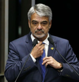 Ademilton de Góes Bezerra Filho foi assessor do senador Humberto Costa (foto) até abril deste ano  Foto: André Dusek/Estadão Conteúdo