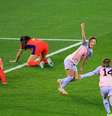 A japonesa Shimizu celebra o segundo gol do Japão sobre a Noruega –  Foto: Grant Down / via Getty Images / Jogada10