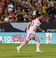 Lionel Messi celebra gol pelo Inter Miami sobre o Dallas em jogo no Texas –  Foto: Logan Riely/Getty Images / Jogada10