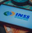 Robô do INSS define ao menos um terço dos pedidos de aposentadoria no Brasil  Foto: fdr