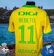 Camisa é em homenagem a ex-jogadores –  Foto: Divulgação/Deportivo de La Coruña / Jogada10