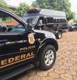 A Polícia Federal (PF) investiga se presentes oficiais recebidos por Bolsonaro na qualidade de chefe de Estado, que deveriam ser incorporados ao acervo da União, foram omitidos e negociados para enriquecer o ex-presidente  Foto: Polícia Federal/Divulgação / Estadão