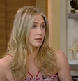 Jennifer Aniston contou sobre sua paixonite por David Schwimmer em entrevista ao podcast 'Live With Kelly and Mark'  Foto: Reprodução/Youtube