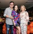 A atriz Larissa Manoela e seus pais, Gilberto e Silvana  Foto: Reprodução/Instagram/@gilberto / Estadão
