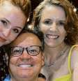 Larissa Manoela e pais, Silvana Taques e Gilberto Elias. Reprodução/Instagram  Foto: Mais Novela