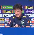Zico faz elogios ao técnico Fernando Diniz –  Foto: Reprodução/CBFTV / Jogada10