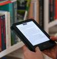 Governo de SP anuncia compra sem licitação de 200 milhões de livros digitais   Foto: Jens Kalaene/picture alliance via Getty Images