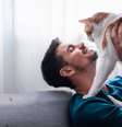 O som do ronronar de um gato demonstra contentamento e satisfação  Foto: Magui RF | Shutterstock / Portal EdiCase