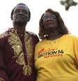 As casas de Alvin Taylor (esquerda) e sua irmã Pearl (direita) foram destruídas quando eram crianças  Foto: BBC News Brasil