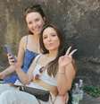 Larissa Manoela e sua mãe, Silvana Taques.  Foto: Mais Novela