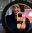 A atriz e humorista Jessica Diniz, de 33 anos, conta ter questionado gestões de trabalho autoritárias na época em que trabalhava contratada. "Se fosse ignorante ou chato, ia embora", diz.  Foto: Felipe Rau/Estadão / Estadão