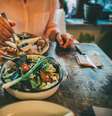 Restaurantes na Itália e em Portugal estão introduzindo uma taxa extra para clientes que compartilham pratos  Foto: iStock