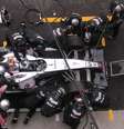 David Coulthard reabastecendo durante o GP da Itália de 2004   Foto: Wikimedia Commons