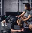 Dividir treino por três vezes na semana para homem e mulher - Shutterstock  Foto: Sport Life
