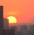 Sol de fim de tarde em dia de muito calor e tempo seco na capital paulista  Foto: Sérgio Neves/Estadão / Estadão