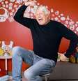 Charles Martinet, dublador de Mario, deixará de gravar vozes para jogos do bigodudo.  Foto: Reprodução/Charles Martinet