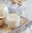 Leite vegetal é livre de gordura e ajuda a manter a saúde  Foto: karissaa | Shutterstock / Portal EdiCase