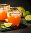 Michelada é um drinque típico mexicano, boa pedida para dias quentes  Foto: iStock